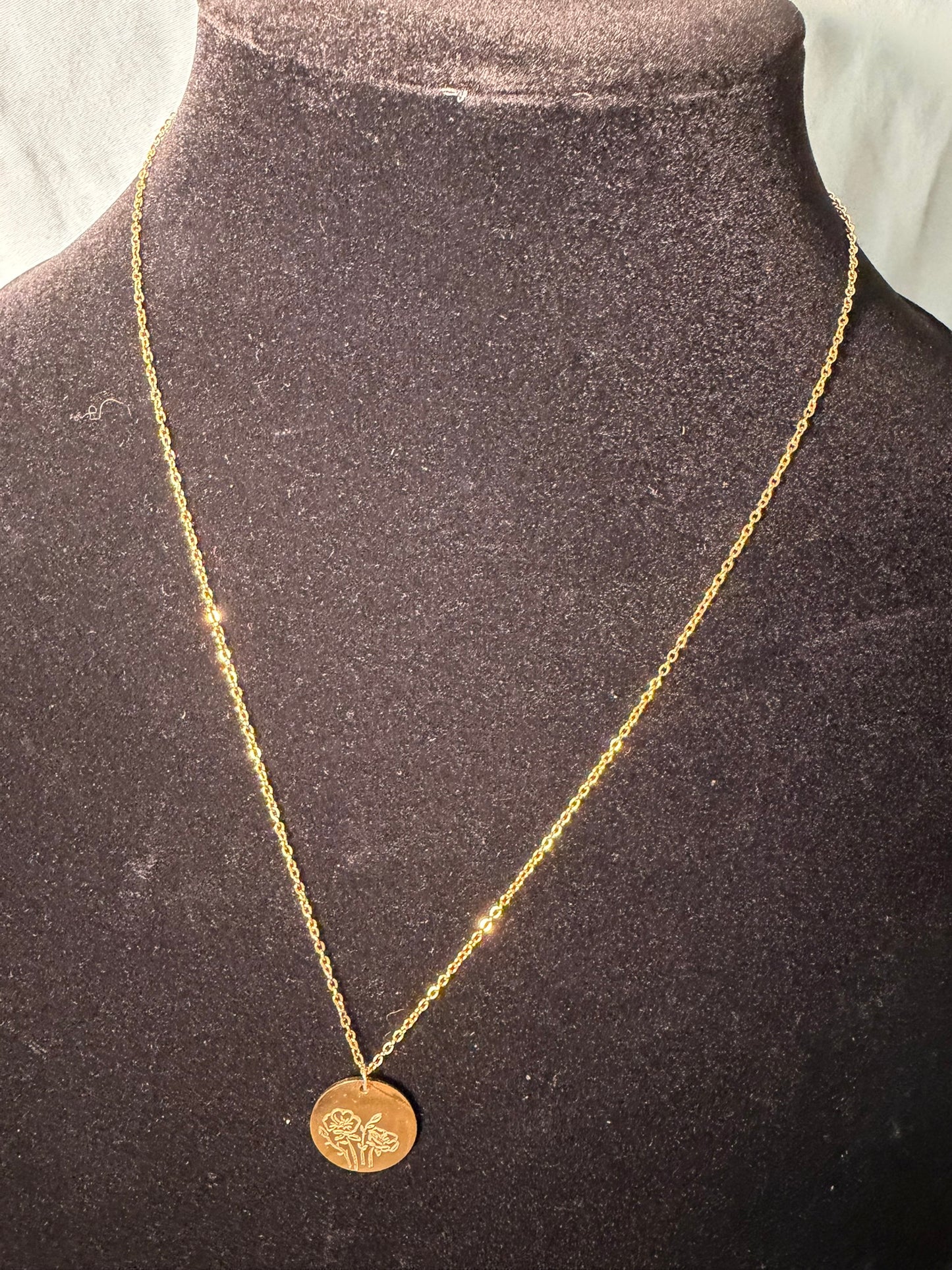 Gold‑Tone Heart Imprint Medallion Necklace