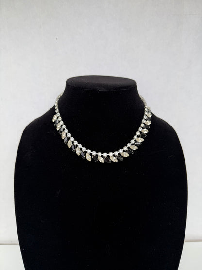 Silver‑Tone Marquise‑Cut Rhinestone Collar Necklace
