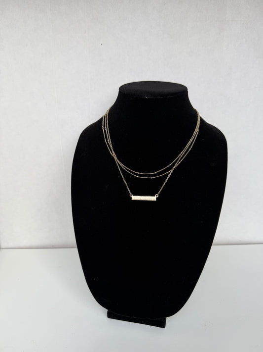 Delicate Gold‑Tone Layered Necklace With Bar Pendant