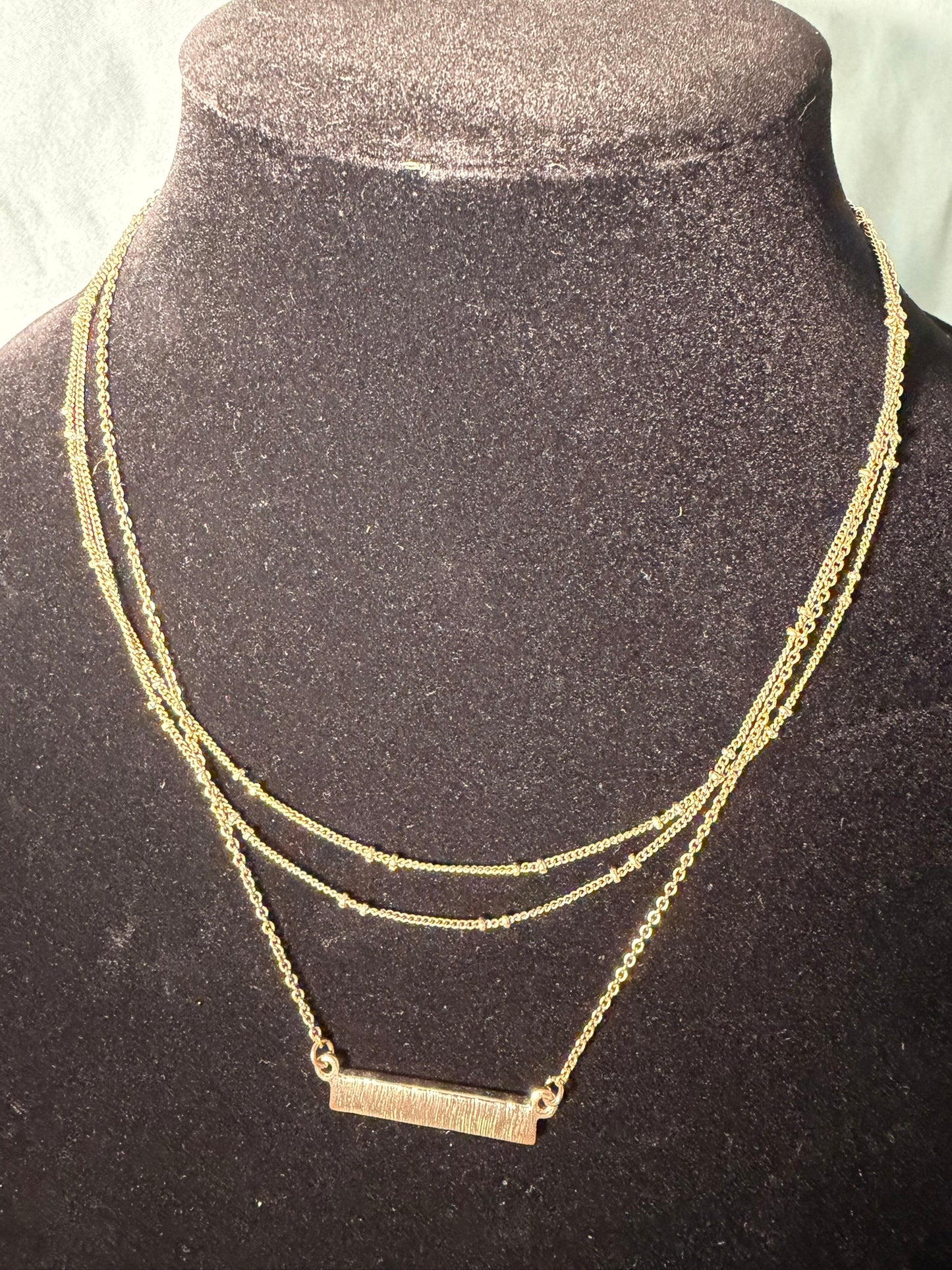 Delicate Gold‑Tone Layered Necklace With Bar Pendant