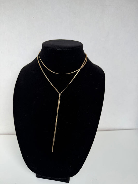 Minimalist Gold‑Tone Lariat Necklace With Sleek Y‑Drop