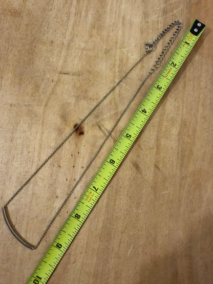 Minimalist Silver‑Tone Curved Bar Necklace