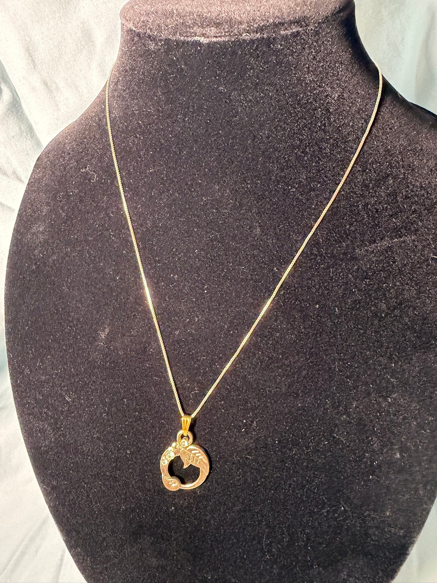 Gold‑Tone Open Heart Pendant Necklace With Textured Detail