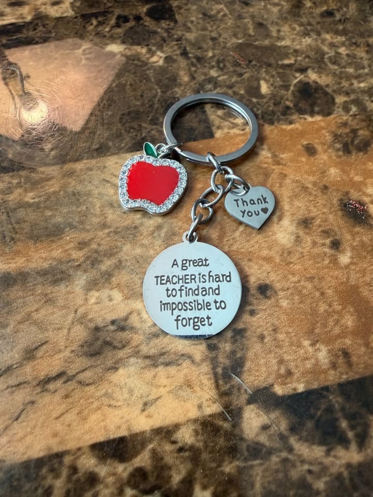 A Small Gift with a Big Message (MWL040)