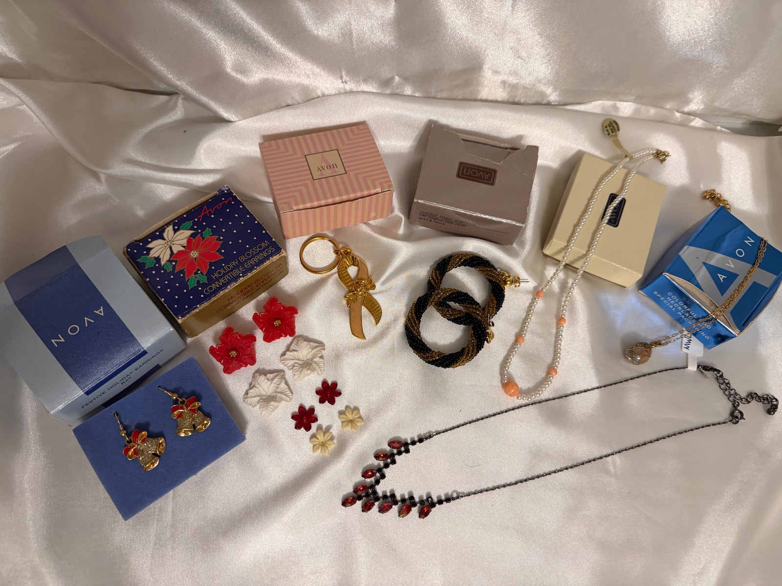 Vintage Avon Jewelry Lot 7 Pieces Boxed Earrings Necklaces Pink Ribbon Key Ring Collectibles