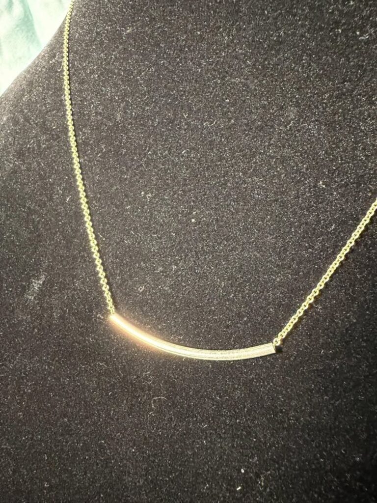 Elegant Gold-Tone Bar Necklace (MWL027)