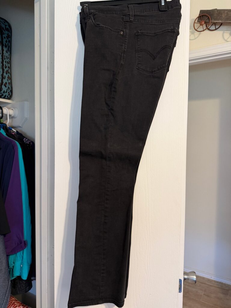 Levi's Women's Black Bootcut Jeans - Size W30 L32